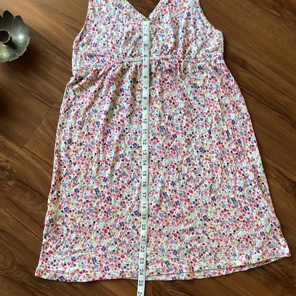 Sleeveless flowery blouse H&M - Picture 9 of 10